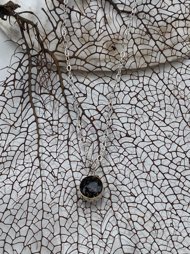 Bermuda black sand silver round necklace