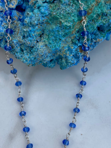 Blue quartz amd silver link chained beaded necklace