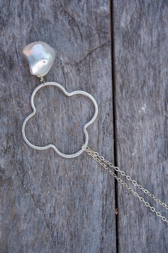 Silver fancy link & pearl necklace